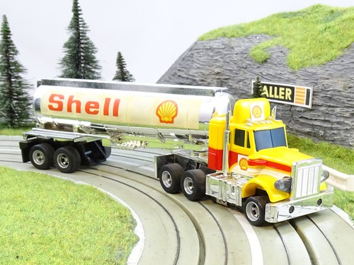 AURORA AFX | PETERBILT TRUCK SHELL TANKER | yel - wht - red | NM | VERY HTF !!!