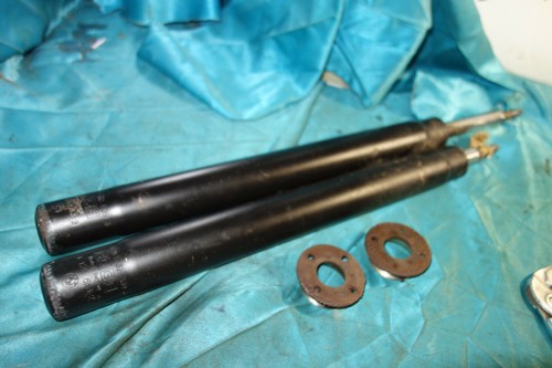 2 BMW E24 NFL 2.Serie Stossdämpfer shock absorbers Boge front axle Achse Vorne