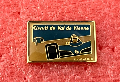 Pin’s voiture Garage Renault Montpellier car pin car pins