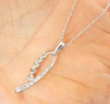 14K Weißgold 0,26ctw Diamant Journey Anhänger Mit Diamant By The Yard Halskette