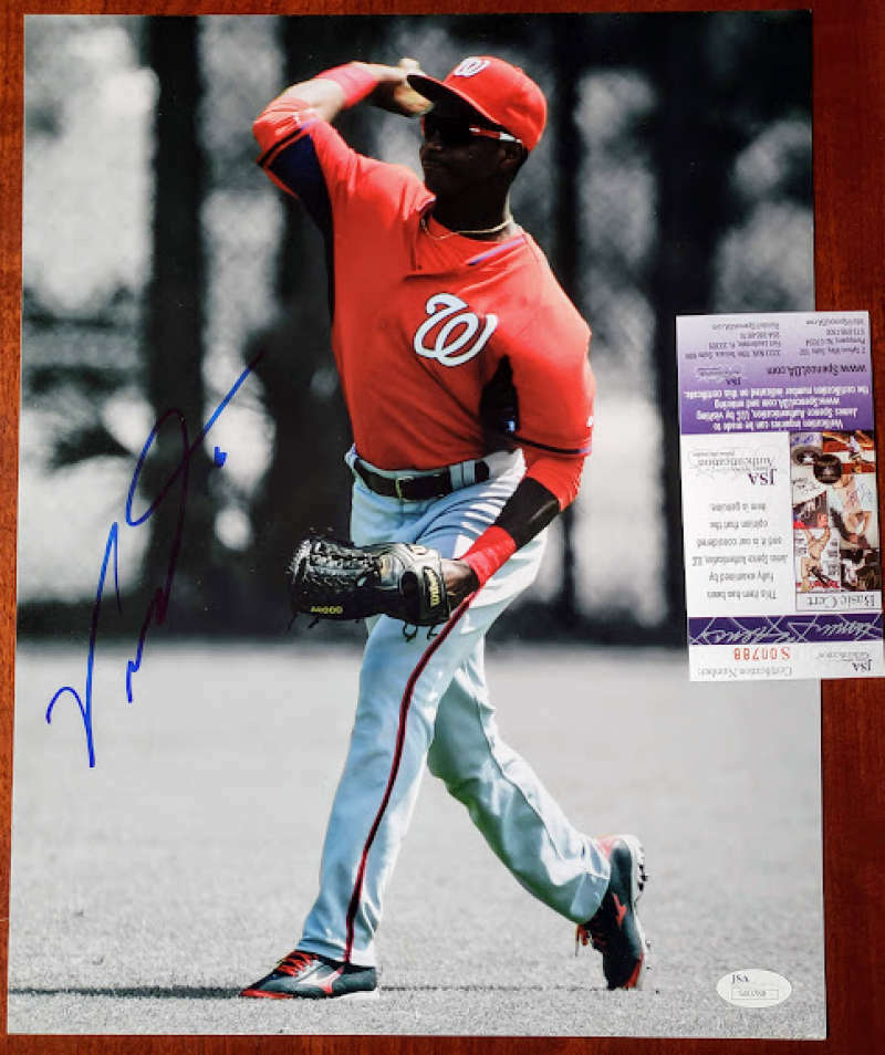 Victor Robles JSA Coa Autograph Hand Signed 11x14 Photo