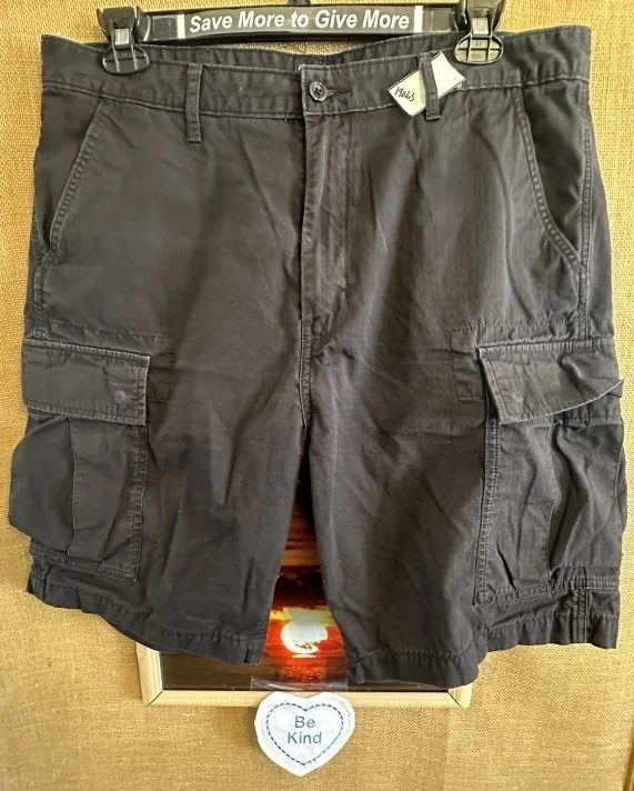 Levi’s men’s black cargo 37 short flat solid zipper pockets loose Bangladesh