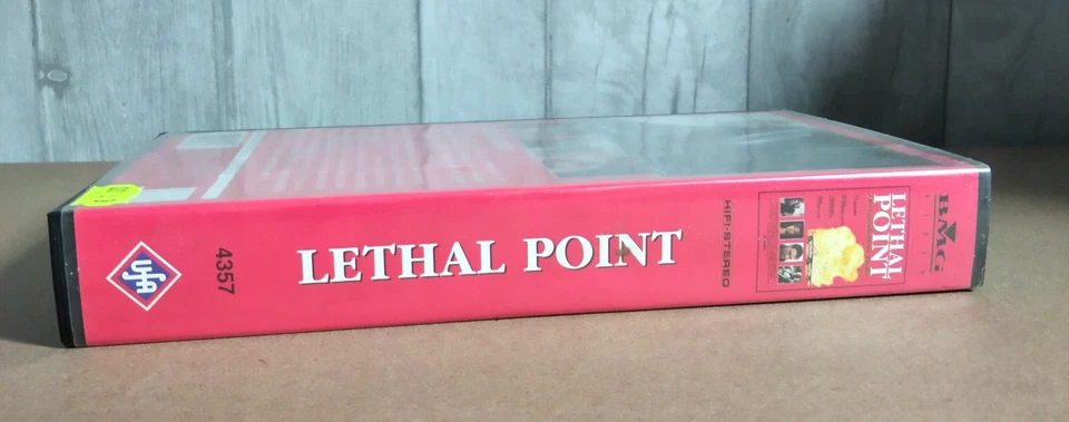 Lethal Point: Zwei gnadenlose Profis - VHS Video Film Kassette - ufa Grossbox #K - Bild 3 von 4