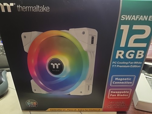 Thermaltake SWAFAN EX14 RGB 140mm Case Fan - White (3-Pack)