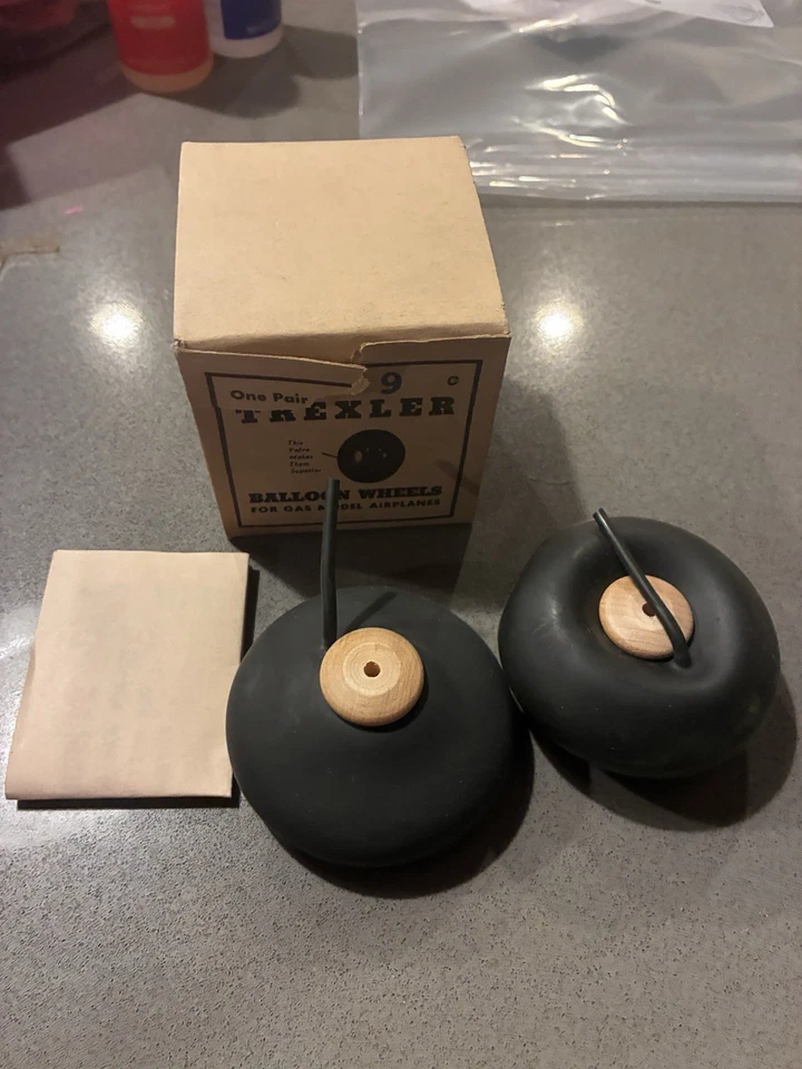 #9 Trexler Pneumatic NOS Vintage Balsa RC Modellflugzeug Bausatz Räder