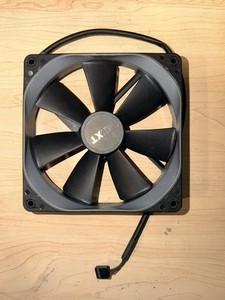 NZXT F120 Fluid Dynamic Bearing Fan 120mm Black RF-P12FF-B1