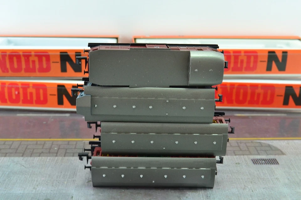 Carros de passageiros Arnold 3041 3042 3043 3044 nostálgicos escala N - Imagem 3 de 4