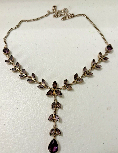 Vintage necklace with deep purple stones - 20 inch chain - Afbeelding 1 van 5