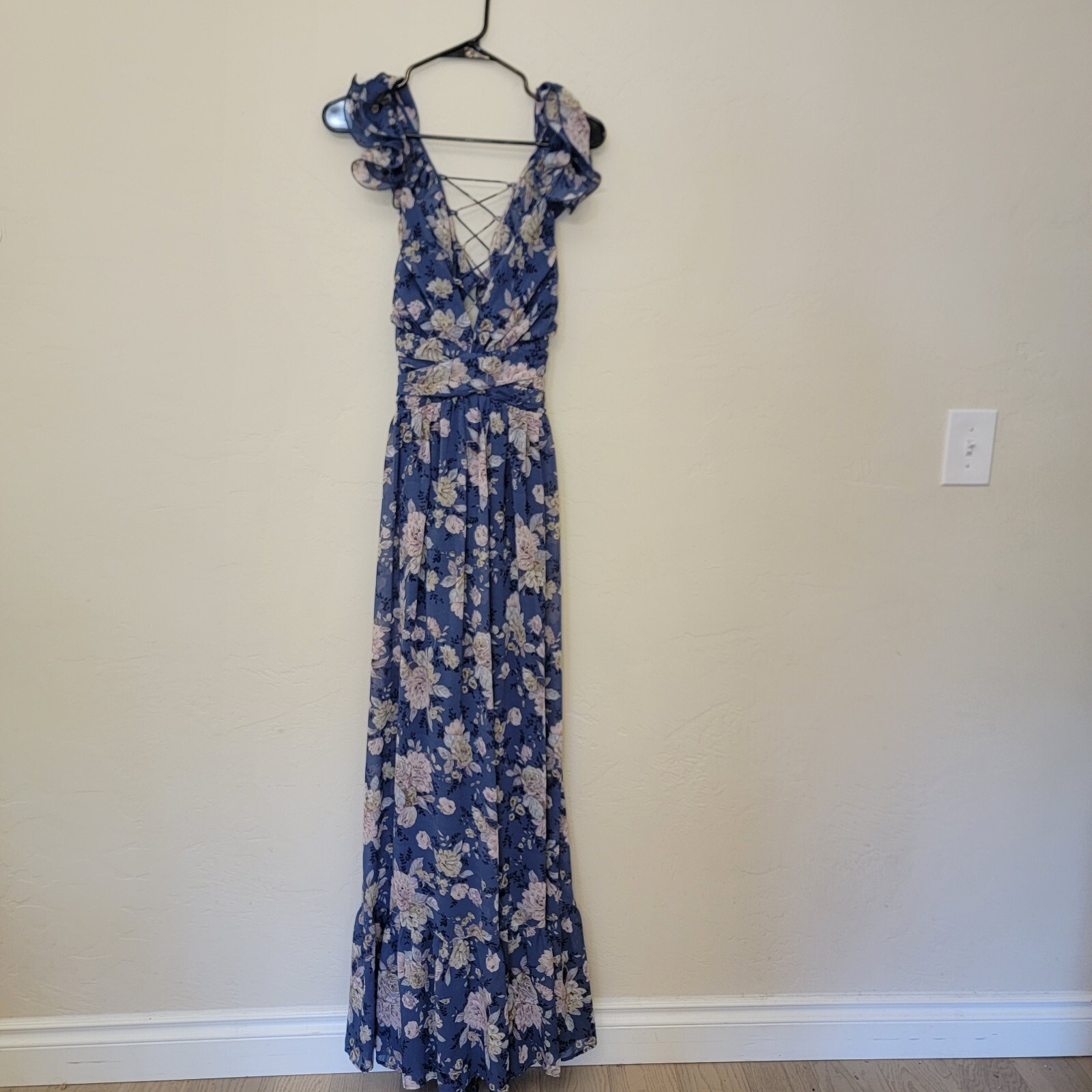 Picture 1 of 4