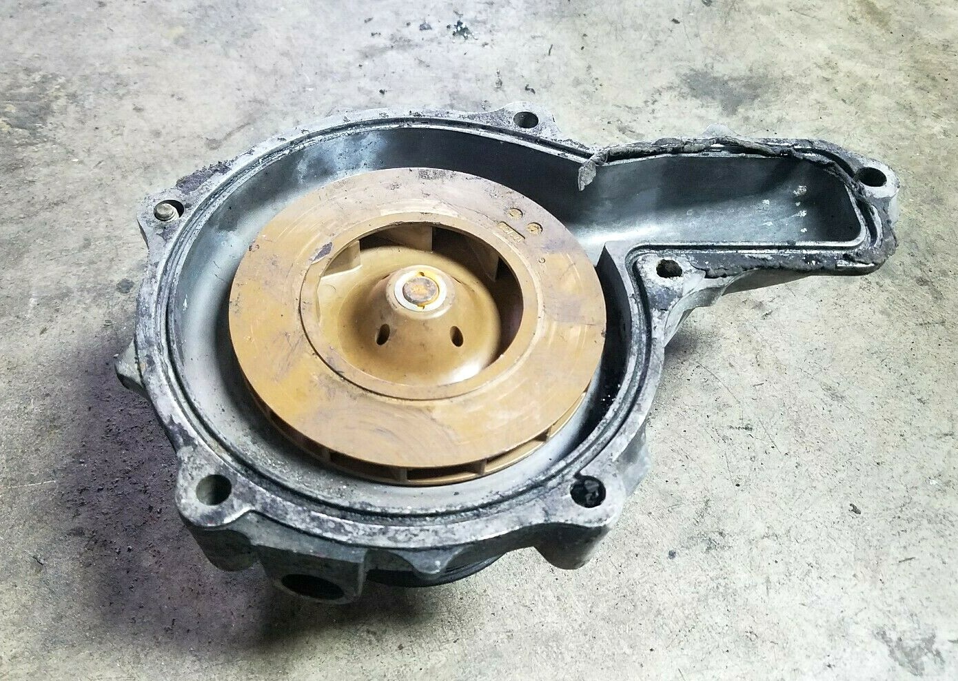 VOLVO D13 WATER PUMP 3.67373 eBay