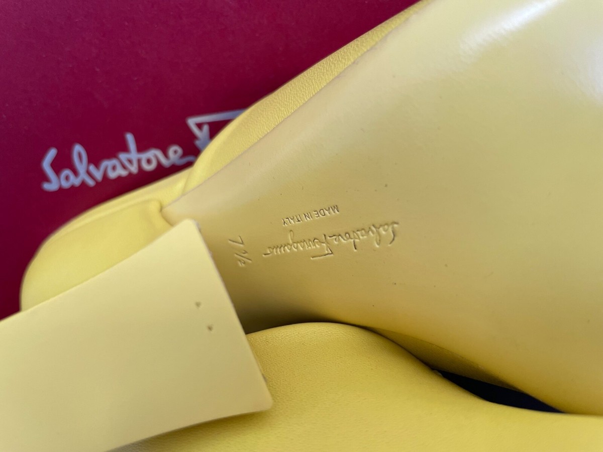 NIB $895 SALVATORE FERRAGAMO Sansu 85 Canary Yellow Leather NIB $895 SALVATORE FERRAGAMO Sansu 85 Canary Yellow Leather