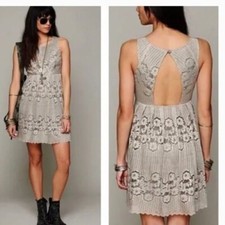 FREE PEOPLE  Dress Sz 0 Taupe short  Rocco Lace overlay sleeveless open back EUC