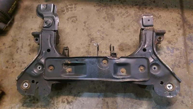 2004-2008 Suzuki Forenza Front Crossmember Assembly OEM Foto 3 de 3