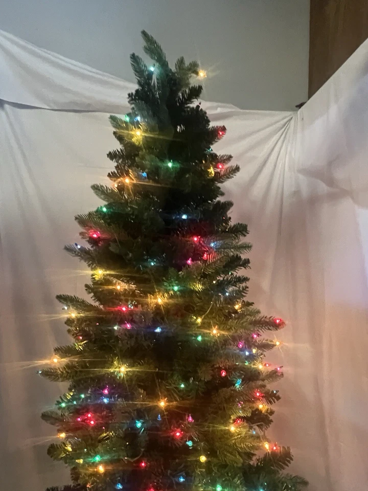 Árbol de Navidad verde luces de Belén con luces multicolores - 5' forma lista Foto 4 de 4