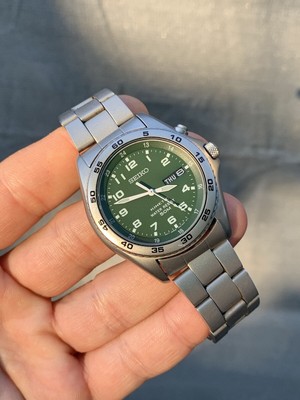 seiko kinetic green