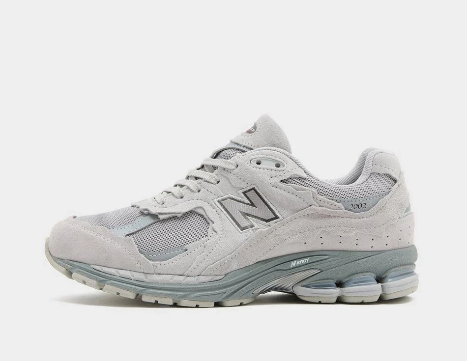 New Balance U2002DX Protection Pack GORE-TEX in Grey Shoes
