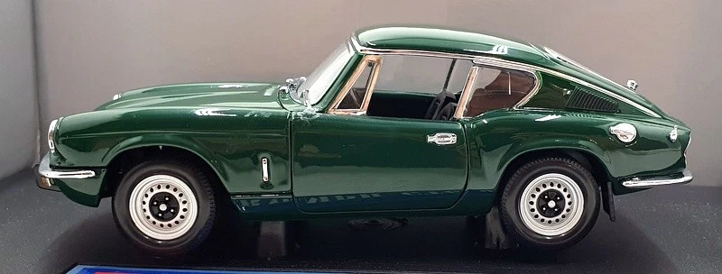 Sun Star 1/18 Scale Diecast 1055 Triumph GT6 MK3 - Dark Green - Image 3 of 4