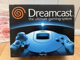 Sega Dreamcast Console Bundle &mdash; Controller, Cables, 4 Games: CIB + Tested!
