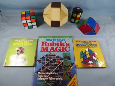 Vintage Rubiks Spielzeug und Bücher - inkl. Würfel & Schlange