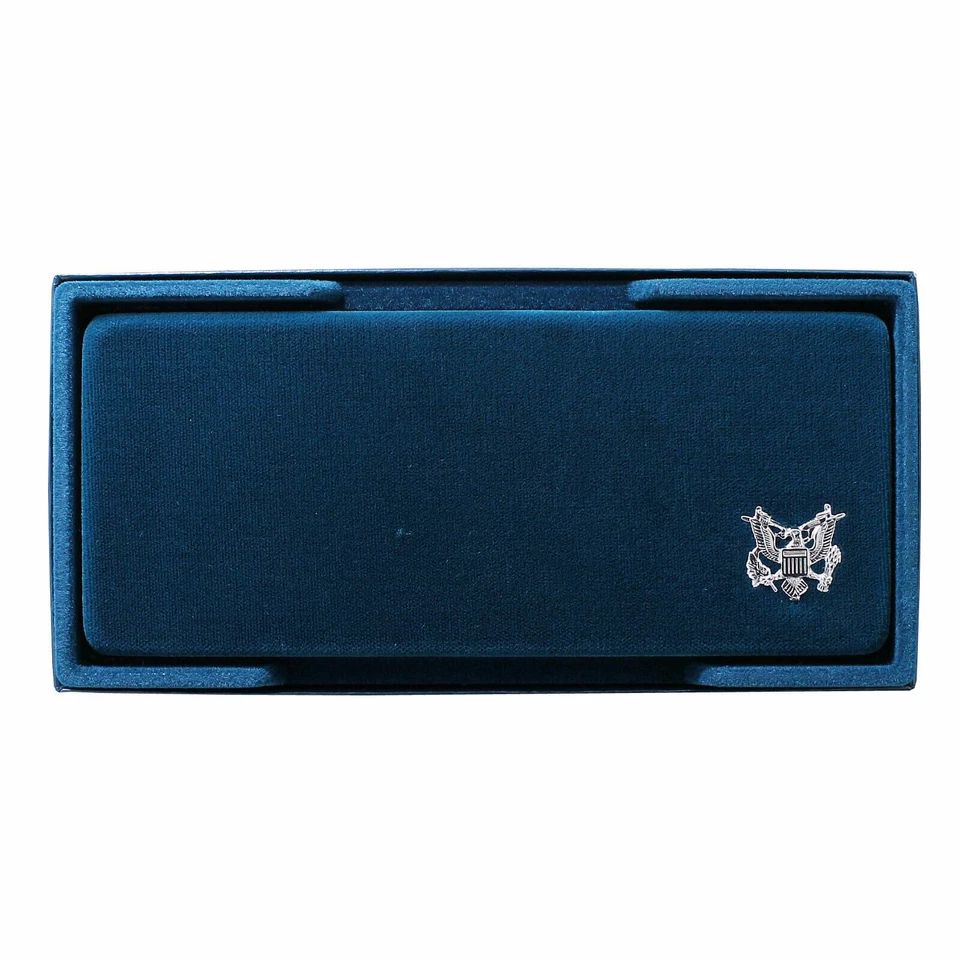 1994-P US VETERANS COMMEMORATIVE 3-COIN SILVER DOLLAR PROOF SET~BOX AND COA INCL - Image 4 of 4