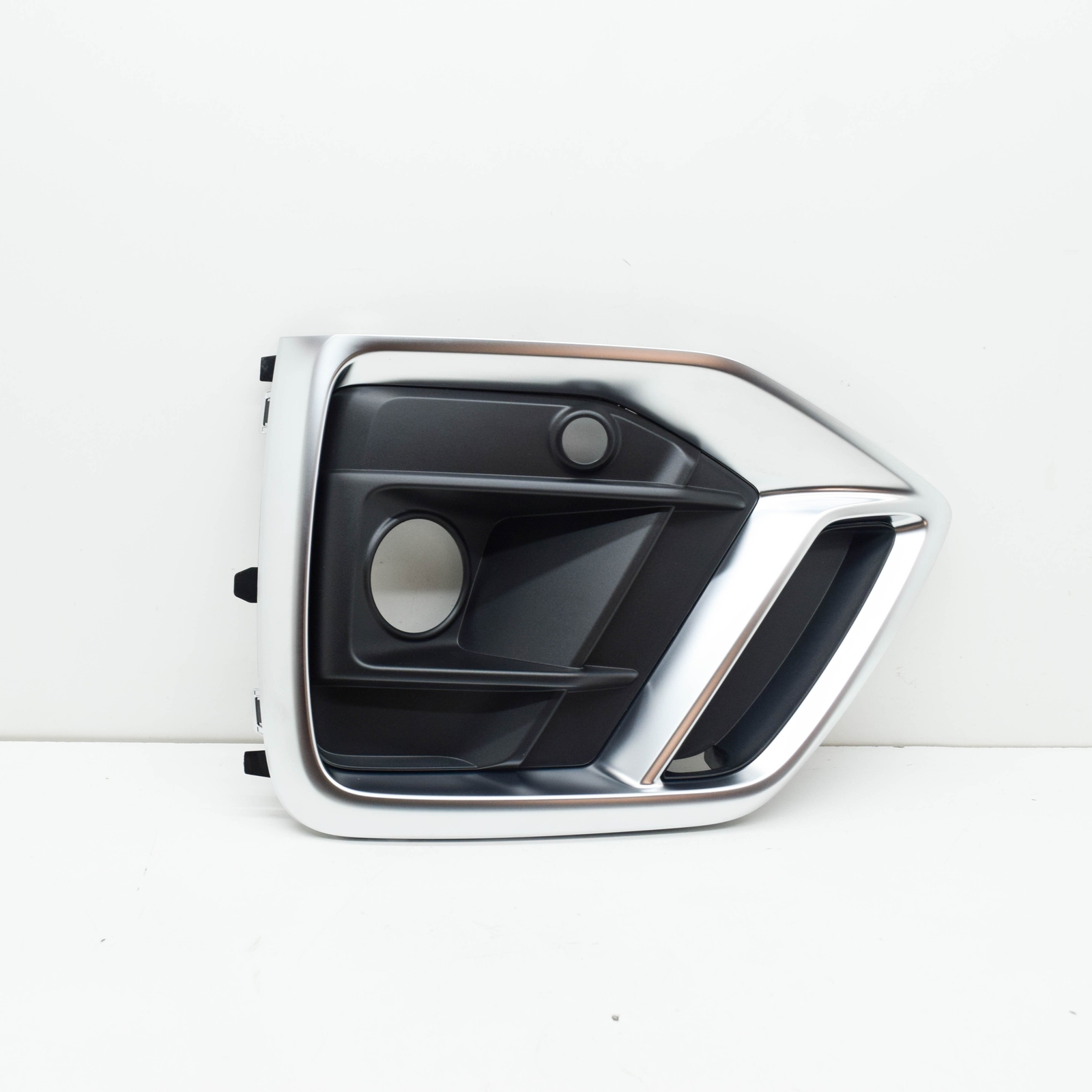 NEW AUDI Q5 FY FRONT BUMPER LEFT AIR GUIDE GRILLE 80F807679COX 80F