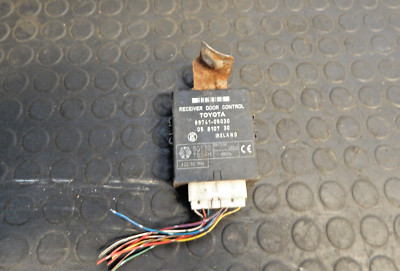 ORIGINAL 1997-2002 TOYOTA AVENSIS TÜRSCHLOSS STEUERRELAIS 89741-05030