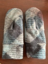 Children  s Outdoor Mittens Blue and Gray Size 6-10