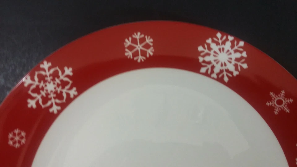 St. Nicholas Square Yuletide 9" Dessert plate - Image 2 of 4
