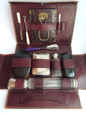30 S Antique Vintage Men Dressing Soap Travel Kit Leather Vanity Dressing Soap Travel Kit Leather Vanity