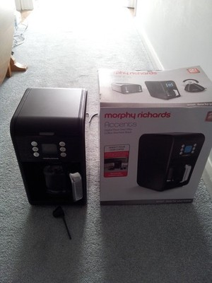 Morphy Richards Accents Kaffeemaschine - Schwarz mit gebürsteten Metallseiten, verpackt