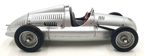 CMC 1/18 scale Diecast DC17924L - Auto Union Type D 1938 - Silver - Picture 4 of 5