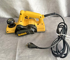 Dewalt D26676 3-1/4 Inch 5.5 Amp Corded Handheld Planer / USED