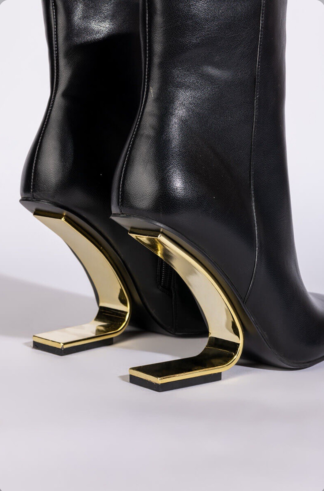 AZALEA WANG ARIANNA VEGAN LEATHER WEDGE BOOTIE BONE SIZE 8.5 NWOTB