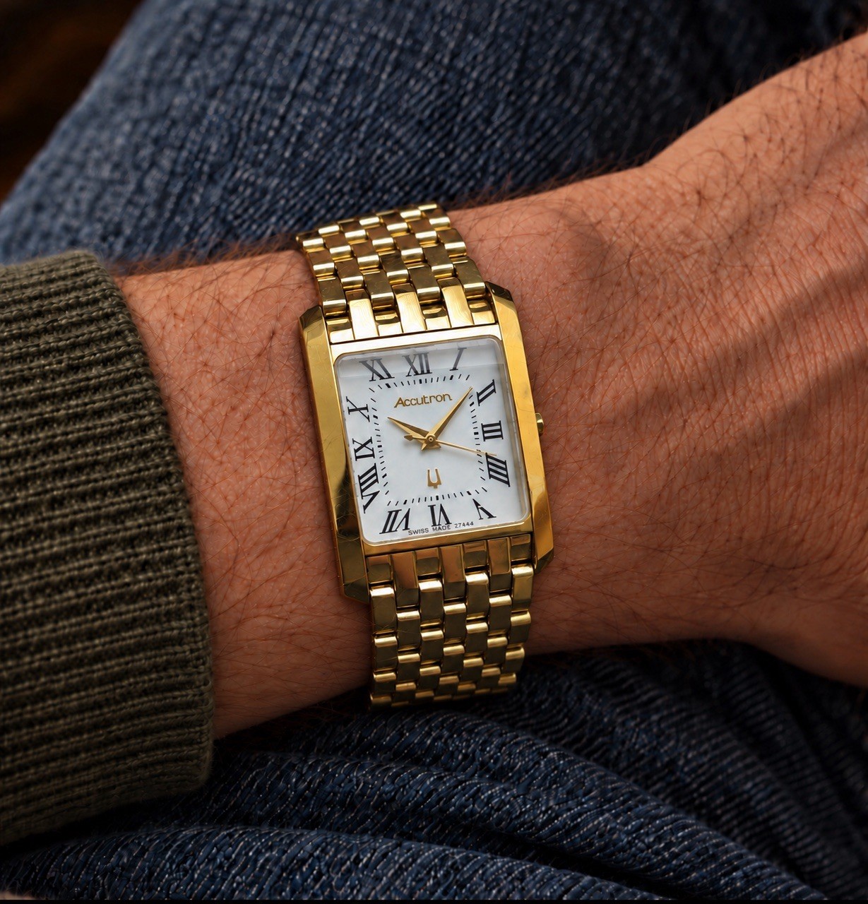 Near Y2K BULOVA ACCUTRON A0 Swiss