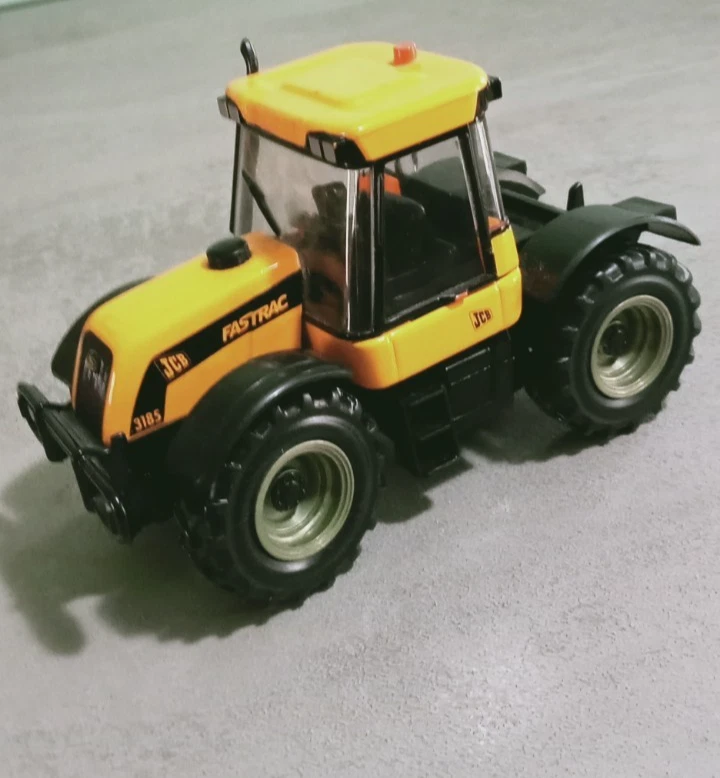Britains 1:32 - JCB FASTRAC 3185 - I serie - Immagine 3 di 4
