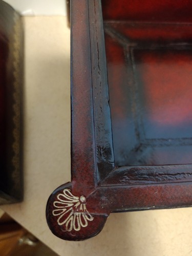 Scatola portaoggetti MAITLAND SMITH pelle bordeaux avvolta e cupola dorata ottone pugno estraibile - Foto 9 di 18