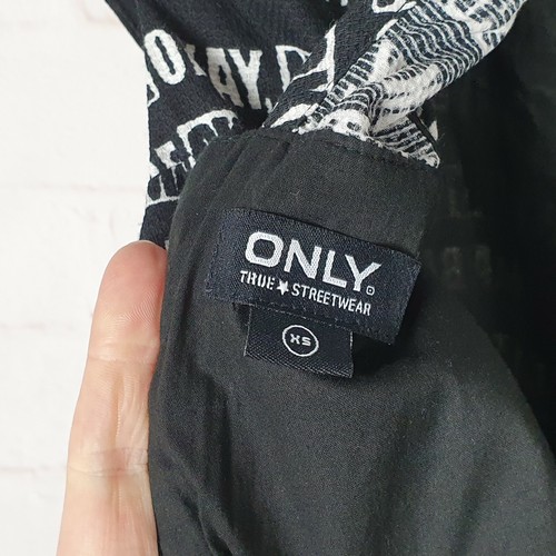 Only True Streetwear Size XS 8 A Line Pleat Skater Dress Black White Maybe Okay - Imagen 12 de 13