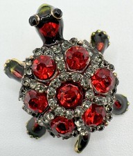 T15-1692 BROOCH GOLD TONE PIN 1.4" RHINESTONE ENAMEL ANIMAL SEA TURTLE RED