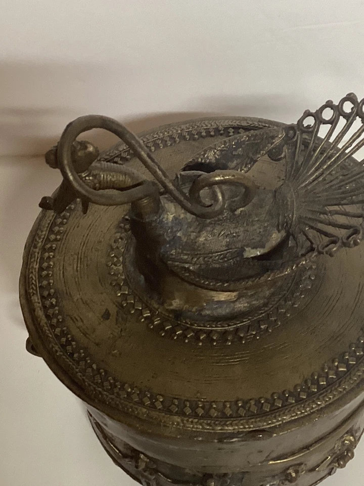 ANTIGUA CAJA COLGANTE PANDON PAVO REAL BRONCE, HECHA A MANO, PIEZA ÚNICA Y HERMOSA Foto 3 de 4