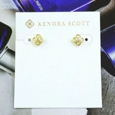 NWT Kendra Scott Rue Stud Earrings Gold Plated