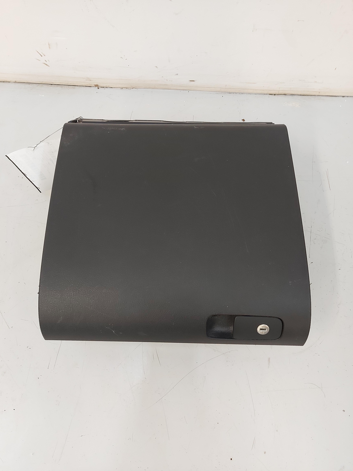 0918 VW TIGUAN Glove Box Black 5M1857097Q eBay