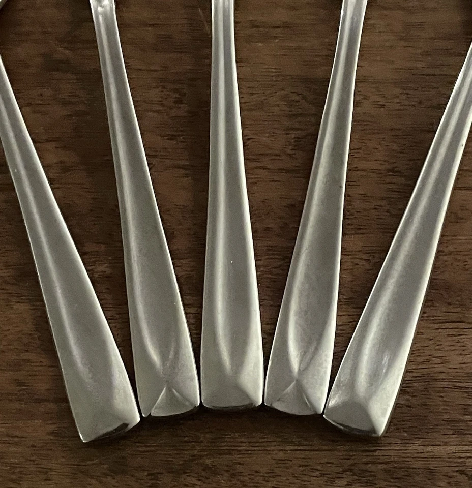 Oneida Lincoln 5 tenedores de postre/ensalada de acero inoxidable brillante Foto 2 de 4