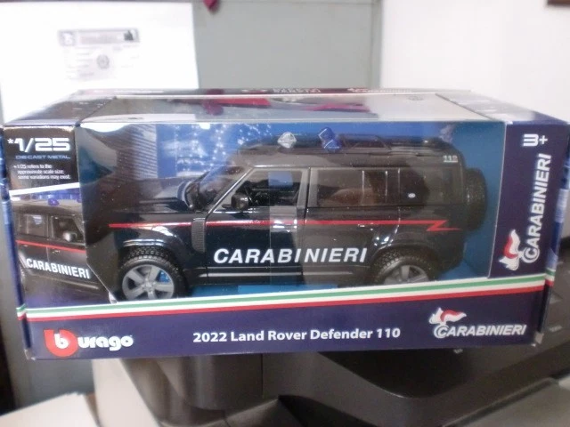 BURAGO 1/24 -  2022 LAND ROVER DEFENDER 110 - carabinieri - Immagine 2 di 2