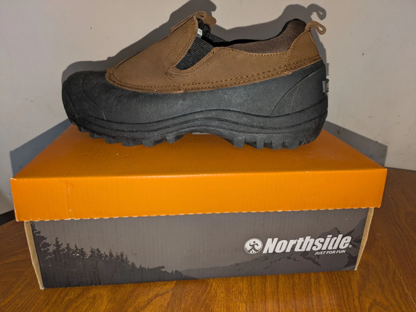 Men's Outside Shoe Boots Size 12
