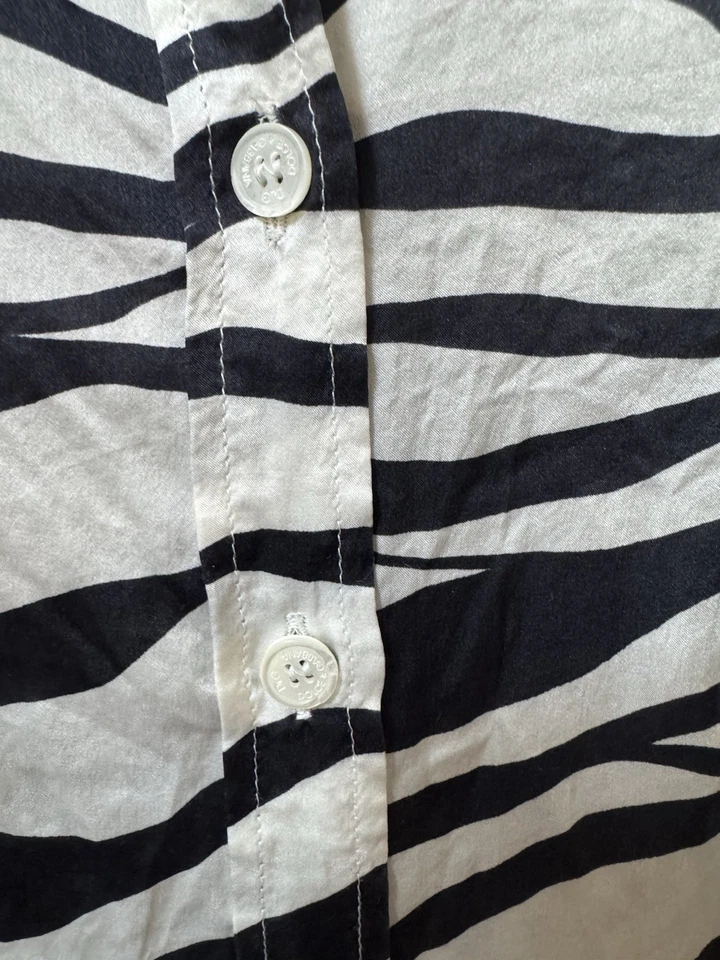 Camisa D&G Monocromática Cebra Rayas Abotonada 100% Seda Para Mujer Talla 2/4 Foto 2 de 4