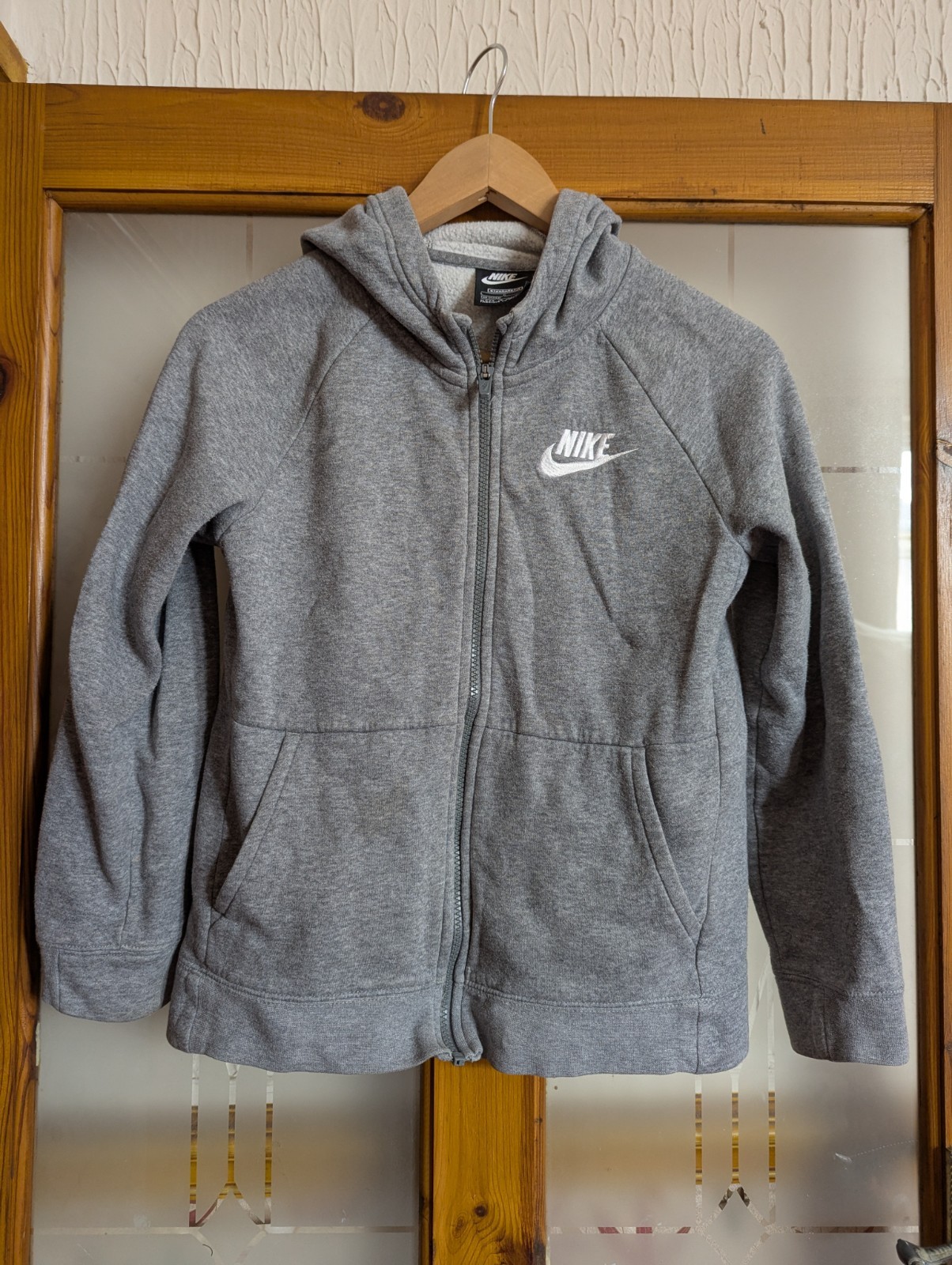 SACAI X NIKE Giacca Nike 11 12 anni grigia con cappuccio manica lunga e zip davanti