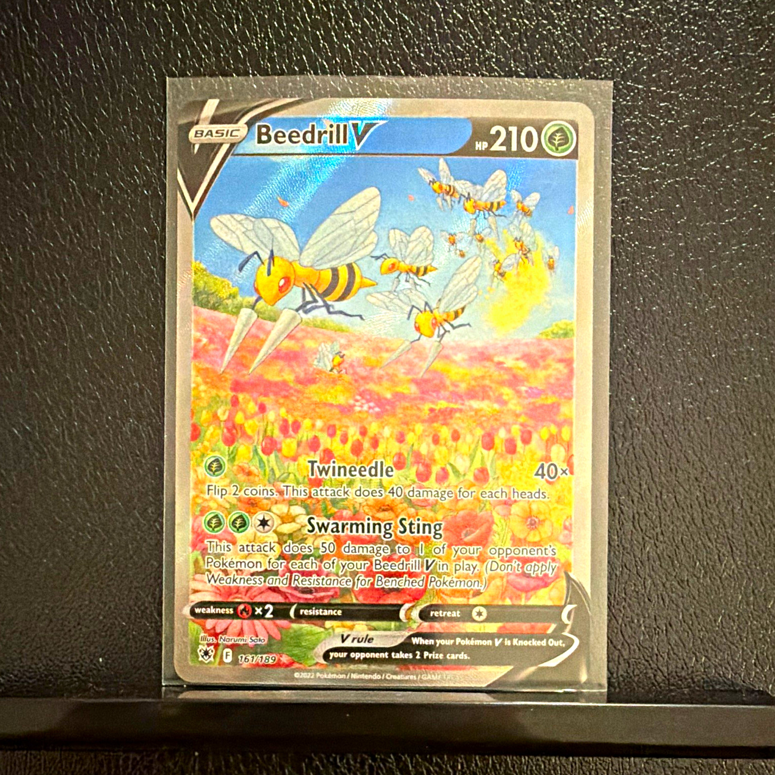 Pokemon TCG Beedrill V 161/189 Astral Radiance Holo Ultra Rare EN 210 HP