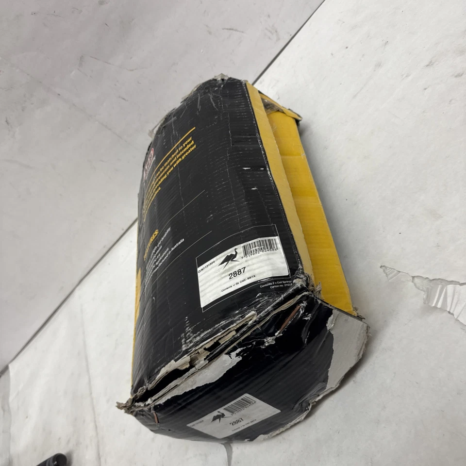 Muelles helicoidales delanteros Old Man Emu 2887 para 03-23 Toyota 4Runner/Tacoma/FJ Cruiser Foto 3 de 3