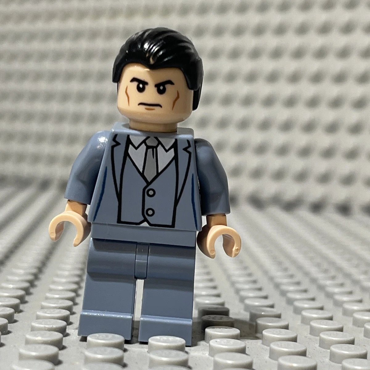 Bruce wayne sales lego
