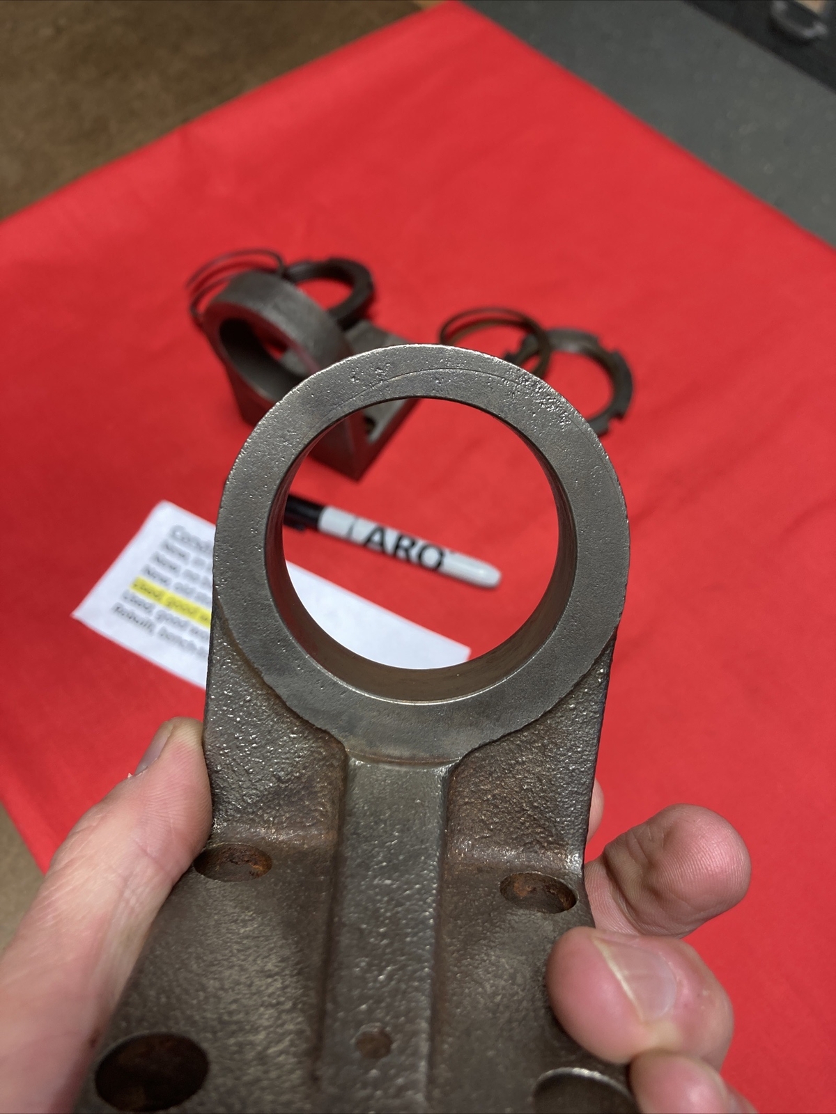 388751, ARO Ingersoll Rand, Foot Bracket Kit, for 8255 & 8258 Feed